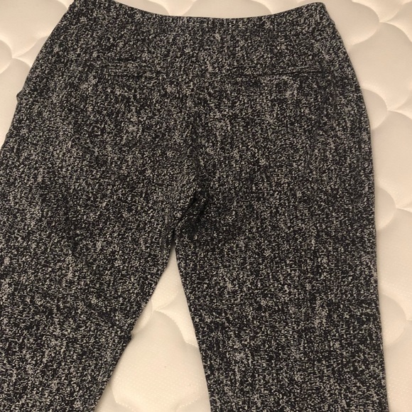 Lululemon drawstring pants - Picture 4 of 5